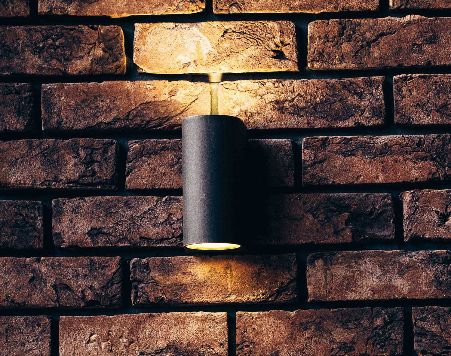 Cracked heat exchanger releasing carbon monoxide